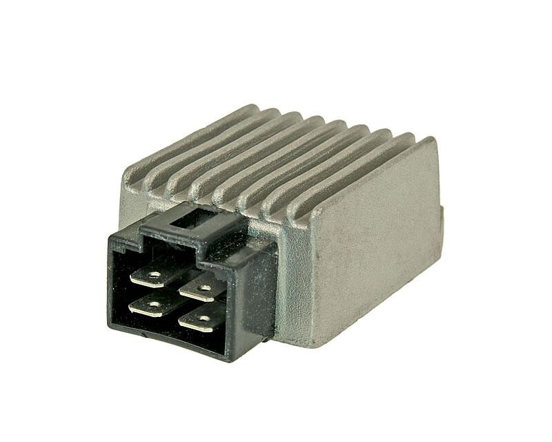 101 oktaani pingeregulaator (laadimisrelee)